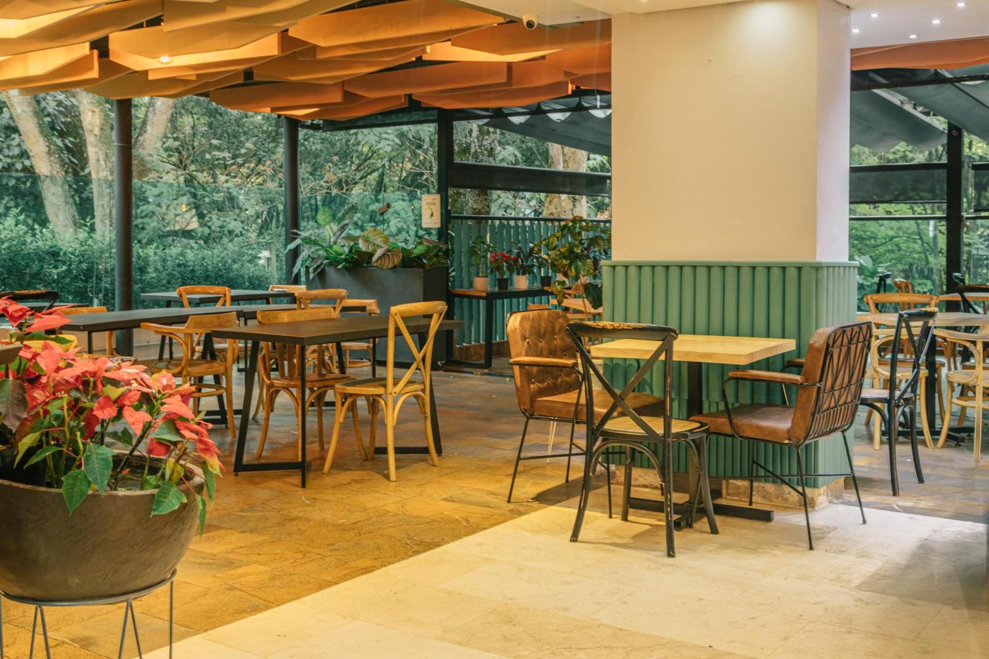 Cafe Hotel เมเดยิน ภายนอก รูปภาพ